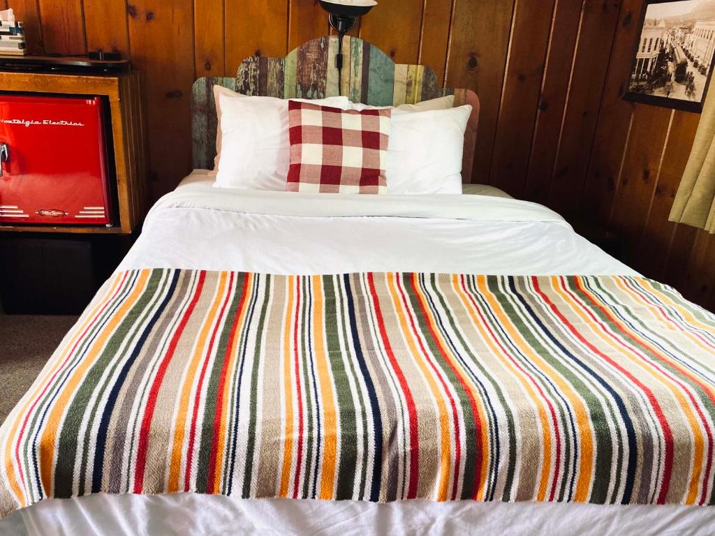 Room image 3
